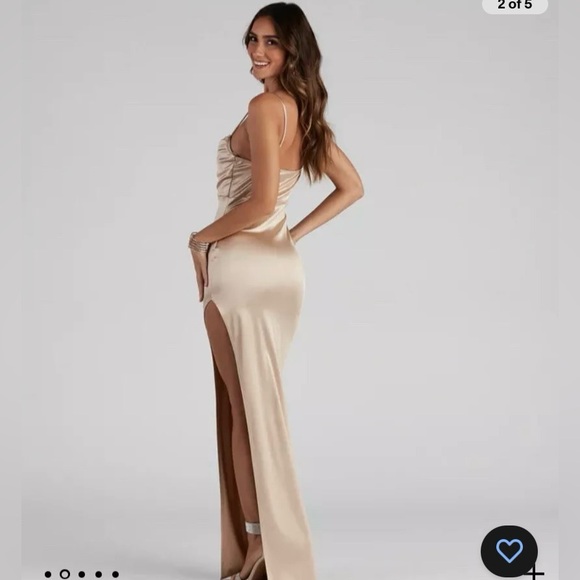 Lola Windsor dress NWT SIZE LARGE - Picture 2 of 4